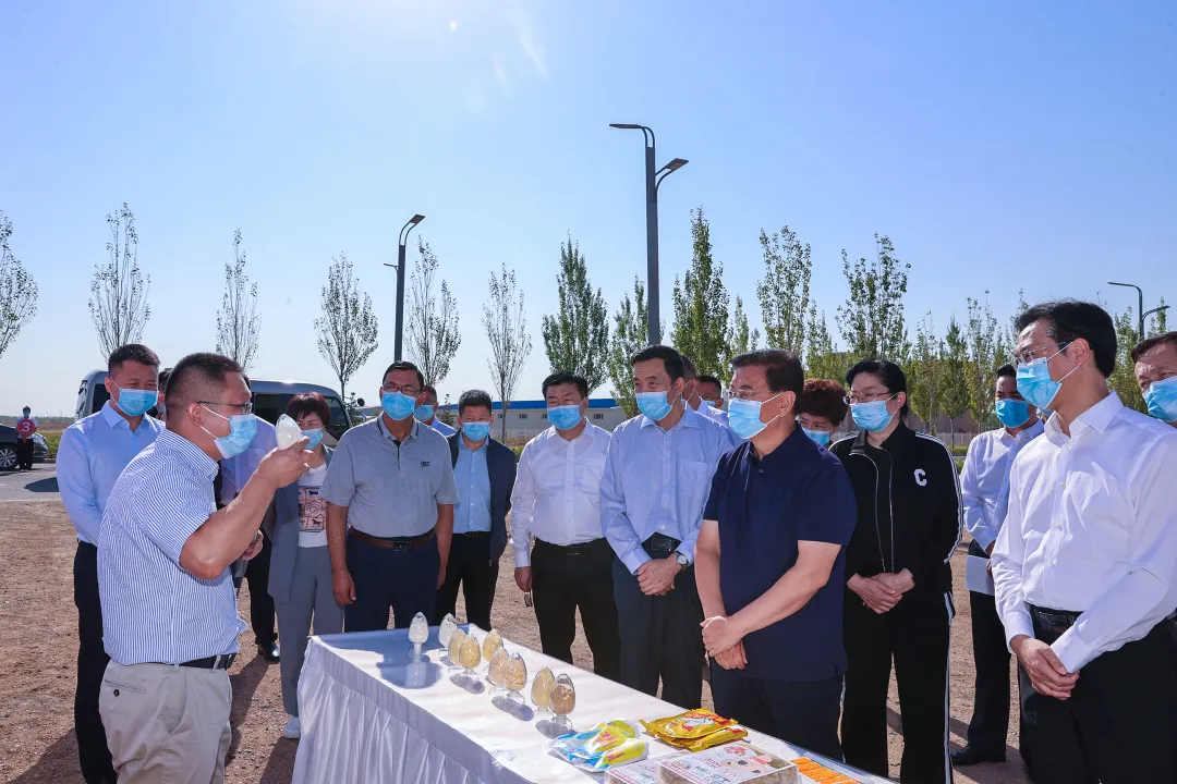 自治州召开经济工作现场观摩推进会